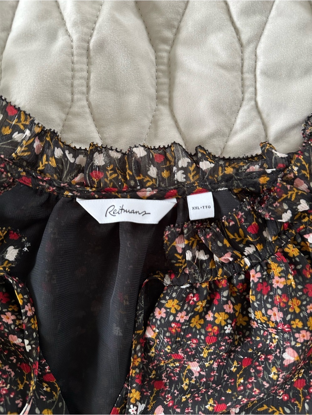 🔥2/$15 Reitmans Dark Floral Chiffon Peasant Blouse Ruffle Neck Sheer Boho V-Neck - Picture 6 of 11